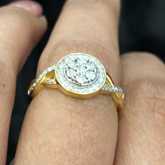 REAL DIAMOND Ring w 925 sterling silver NWT WOW!!! - Picture 4 of 8